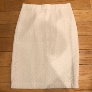 Size 2 Ann Taylor zippered pencil skirt
